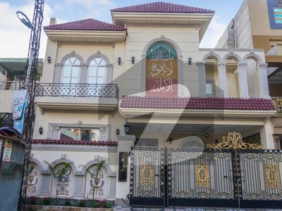 10 Marla Brand New House For Sale In Model Town At Hot Location Model Town