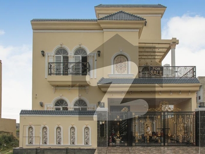 10 Marla Brand New Luxury House For SALE In LDA Aveune Hot Location LDA Avenue