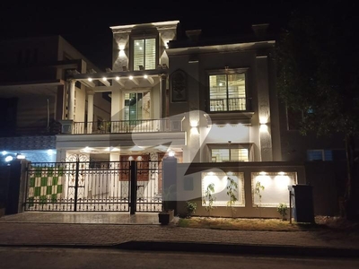 10 MARLA CENTRAL BLOCK BRAND NEW HOUSE FOR SALE Bahria Orchard Phase 1 Central