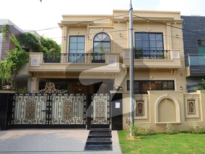 10 Marla Classic House For Sale In DHA Phase 8 Eden City Eden City