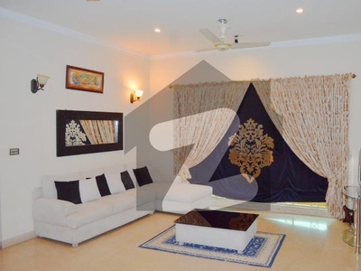 10 MARLA DAZZLING & PALATIAL HOUSE FOR SALE IN DHA PHASE 8 EX AIR AVENUE DHA Phase 8 Ex Air Avenue