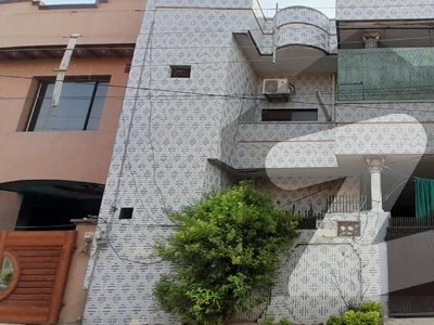 10 Marla Double Storey House For Sale In Gulshan-E-Iqbal Gulshan-e-Iqbal