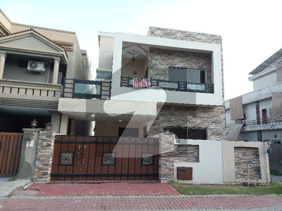 10 Marla Ground Portion 2 Bedroom D/D TV Lounge For Rent In Bahria Phase 4 Bahria Town