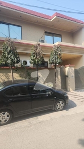 10 Marla House Available In K Block Sabzazar Scheme Block K