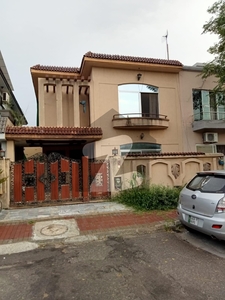 10 Marla House Available On Investor Rate Bahria Town Phase 6