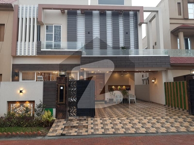 10 Marla Well Maintained Used House For Sale in Shaheen Block Bahria Town Lahore Bahria Town Shaheen Block