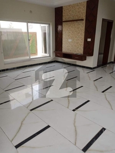 10 Marla Luxury House For Sale In Medical Housing Society Lahore. Lahore Medical Housing Society