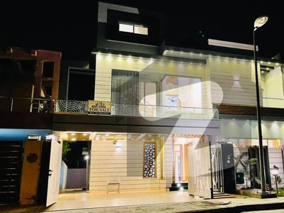 10 Marla Modern House For Sale in Jasmine Block Bahria Town Lahore Bahria Town Jasmine Block