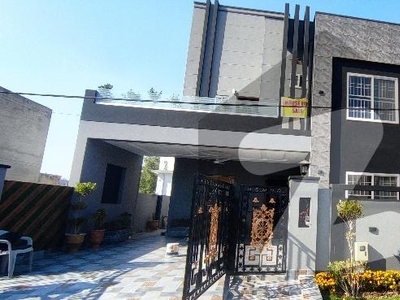 10 Marla Modern House For Sale In Khayabana E Amin L Block Khayaban-e-Amin Block L