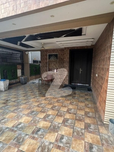 10 Marla Modern Luxury House On Good Location For Sale 100% Orignal Pictures Attached DHA Phase 6