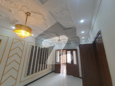 10 MARLA SPECIOUS HOUSE FOR SALE | PRIME LOCATION| NEAR TO MARKET & AMENITIES Nasheman-e-Iqbal Phase 2 Block A