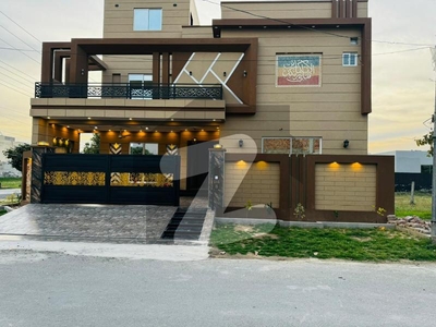10 MARLA TOP LOCATION HOUSE AVAILABLE FOR SALE IN UET HOUSING SOCIETY Wapda Town
