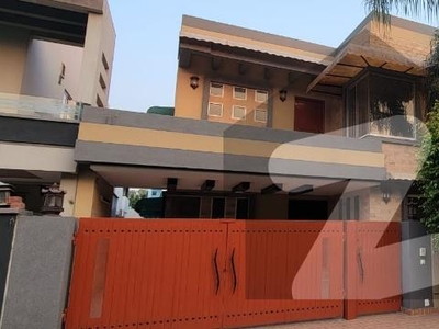10 Marla Well Maintained House For Sale In Bahria Town Lahore Bahria Town Sector B