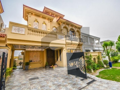 10 Marla Well Maintained Spanish Bungalow For Sale In Phase 5 DHA Phase 5