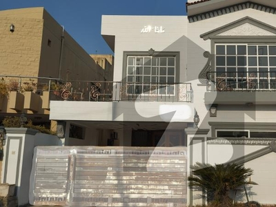 10 Marla+Park Facing House For Sale In Bahria Town phase 3 Bahria Town Phase 4
