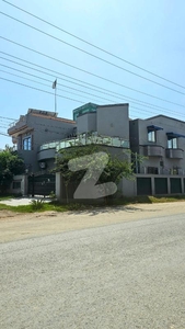 10.50 MARLA HOUSE AVAILABLE FOR SALE IN ELITE TOWN FEROZPUR ROAD LAHORE Elite Town Block A