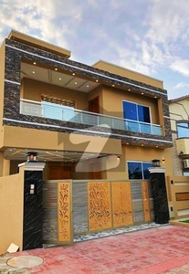 12 Marla House For Sale Block E Out Class Condition Solid Contraction All Facilities Available Bahria Town Phase 8 Block E