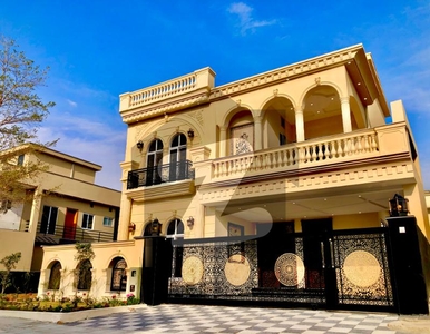 13.5 Marla VIP Royal Design Villa At Level Land Bahria Greens Overseas Enclave