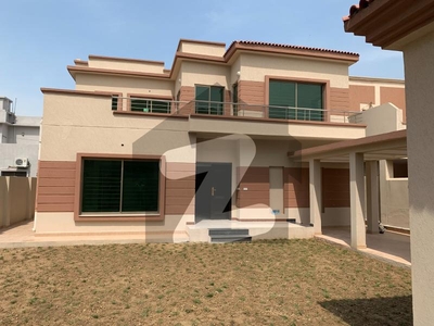 16 MARLA 4 BEDROOMS SAPICIAL HOUSE AVAILABLE FOR SALE Askari 11 Sector B