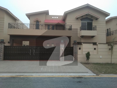 17 Marla Brig House With Extra Land For Sale In Askari 10 Sector F Askari 10 Sector F