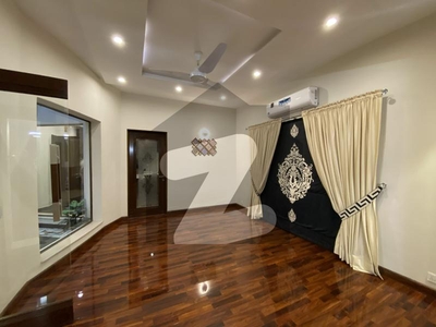1Kanal Slightly Used Investor Price Modern Bungalow For Sale In Dha Phase 6 DHA Phase 6