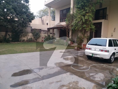 2 Kanal House Is Available For Sale In Garden Town Lahore Garden Town