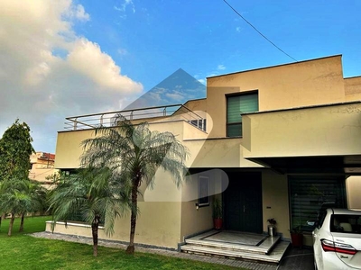 2 Kanal Owner Build Used Bungalow For Sale At Prime Location In Phase 3 DHA Phase 3