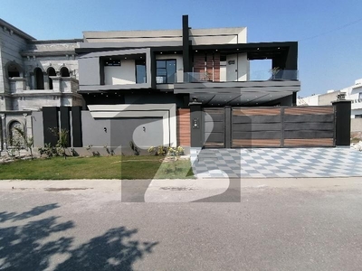 20 Marla House For sale Is Available In Wapda Town Phase 2 Wapda Town Phase 2