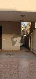 200 Square Yards Spacious House Is Available In Bahria Town - Precinct 10-A For sale Bahria Town Precinct 10-A