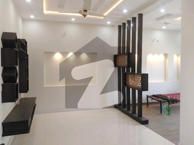 2800 Square Feet Upper Portion In Only Rs. 110000 I-8/4