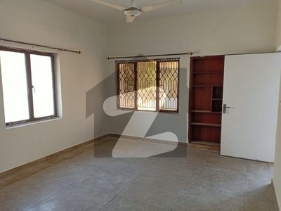 3-Bed with Extra Land 10 Marla House for Sale in Askari-9 Lahore Cantt Askari 9