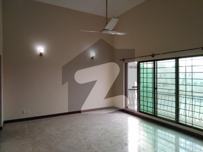 375 Square Yards House In Stunning Askari 5 - Sector H Is Available For Sale Askari 5 Sector H