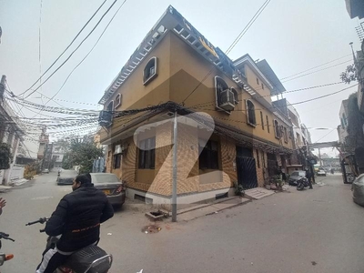 4.25 Marla Corner House Near Maenboleward Allama Iqbal Town Lahore With Basement Allama Iqbal Town