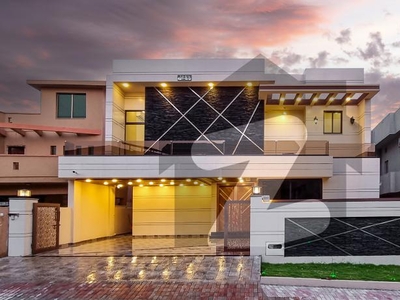 5 Bed Designer House At Ideal Location Bahria Town Phase 2