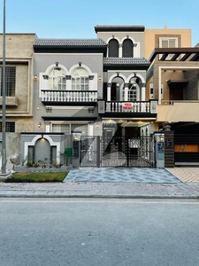 5 Marla Beautiful House For Sale In Bahria Town Lahore Bahria Town Sector E