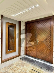 5 Marla Beautiful slightly used house available for sale in Bahria Town Phase 8 Bahria Town Phase 8