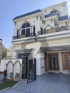 5 MARLA BRAND NEW HOUSE FOR SALE HOT LOCATION IN KHAYABAN-E-AMIN Khayaban-e-Amin