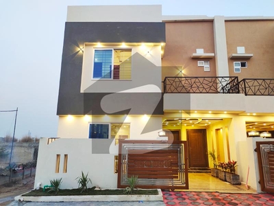 5 MARLA DESIGNER HOUSE FOR SALE Bahria Town Phase 8