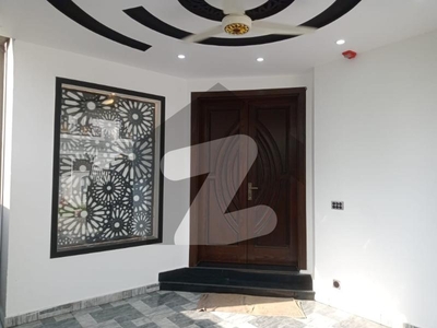 5 MARLA HOUSE FOR SALE | NEAR TO PARK & MAIN ROAD DHA 11 Rahbar Phase 2 Extension Block M