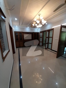 5 marla like that brand new upper floor available for rent at G13 islamabad.it is located very close qccess to kashmir highway and main market in G13 islamabad G-14
