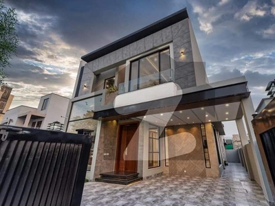 5-Marla Top Notching 4-Bedroom Superbly Designed Ultra Modern Luxury House For Sale DHA Phase 6