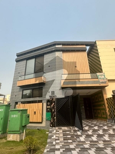 5.5 Corner with 9 Marla Green Belt House for Sale in CC Block Bahria Town Lahore Bahria Town Block CC