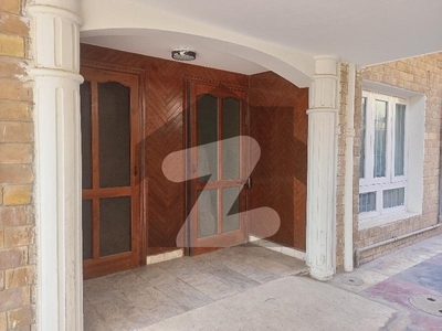 666 Square Yards House Available For Rent F10 Islamabad F-10