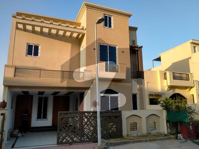 7 Marla House In Central Bahria Town Phase 8 - Ali Block For Sale Bahria Town Phase 8 Ali Block