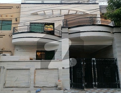 7 Marla House In Central Johar Town Phase 2 For sale Johar Town Phase 2