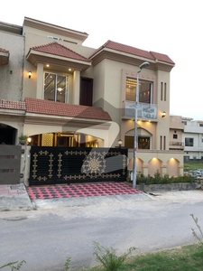 7 Marla Luxury Desiginer House For Sale Bahria Town Phase 8 Abu Bakar Block