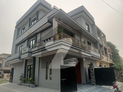 7 Marla Triple Storey Corner Brand New Luxury House For SALE In Johar Town Near To Emporium Mall Johar Town