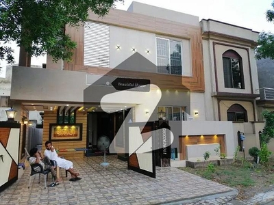 8 Marla Beautiful House Available For Sale In Ali Block Bahria Town Lahore Bahria Town Ali Block