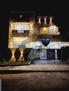 8 Marla House For sale Bahria Town Phase 8 Block D