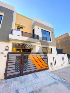 A House Of 5 Marla In Rs. 19000000 Bahria Town Phase 8